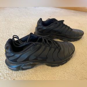 Nike Air Max Plus TN Triple Black
